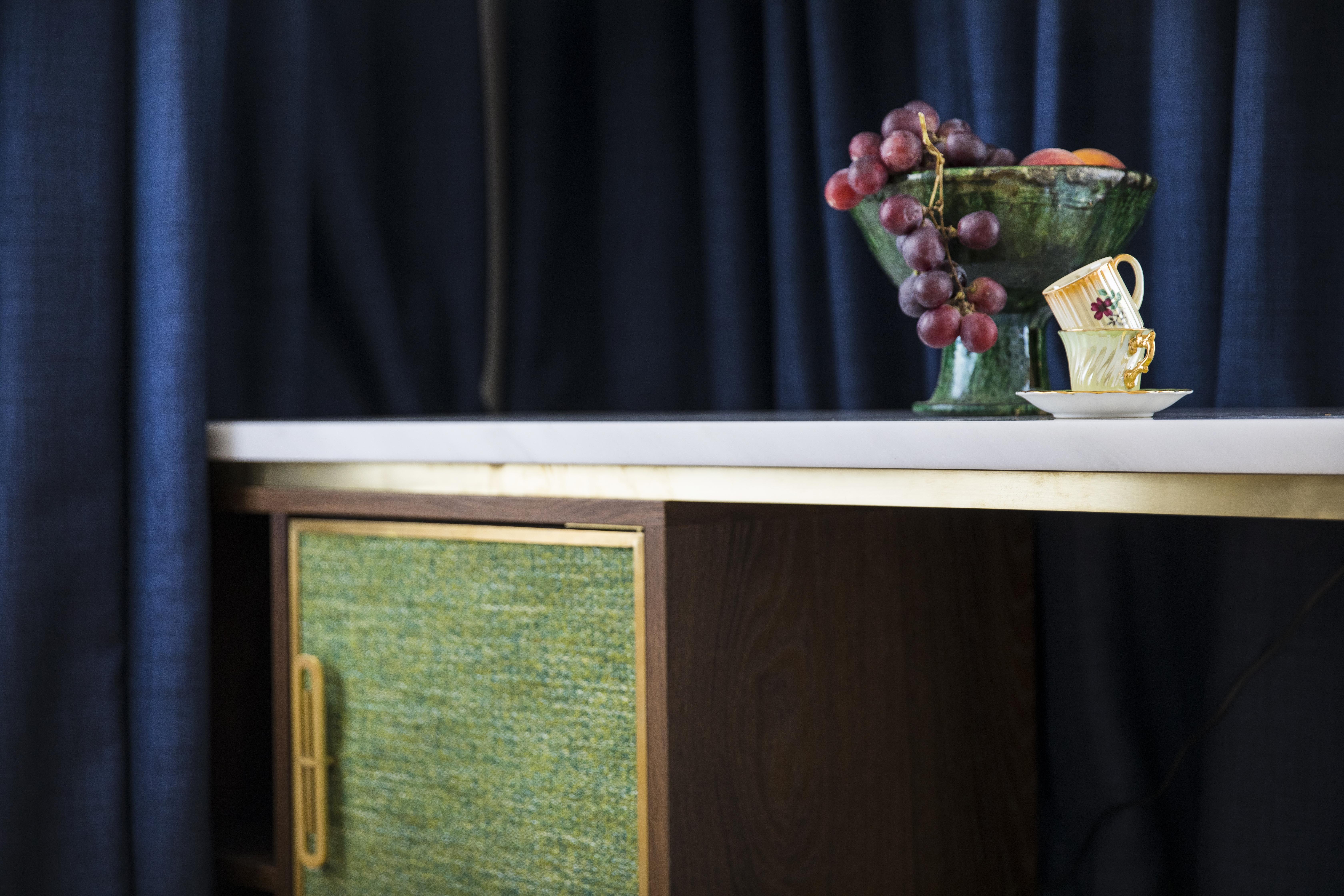 Gatsby Athens Hotel Ngoại thất bức ảnh A 1950s sideboard