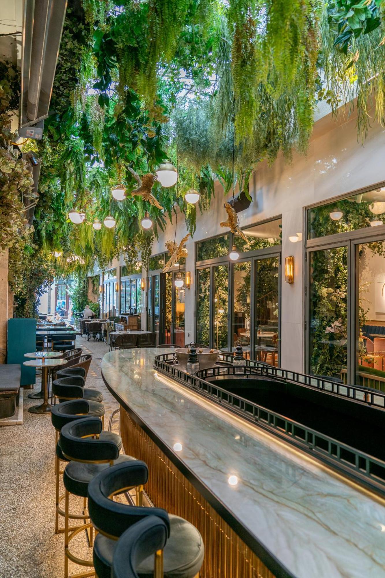 Gatsby Athens Hotel Ngoại thất bức ảnh The interior of the restaurant